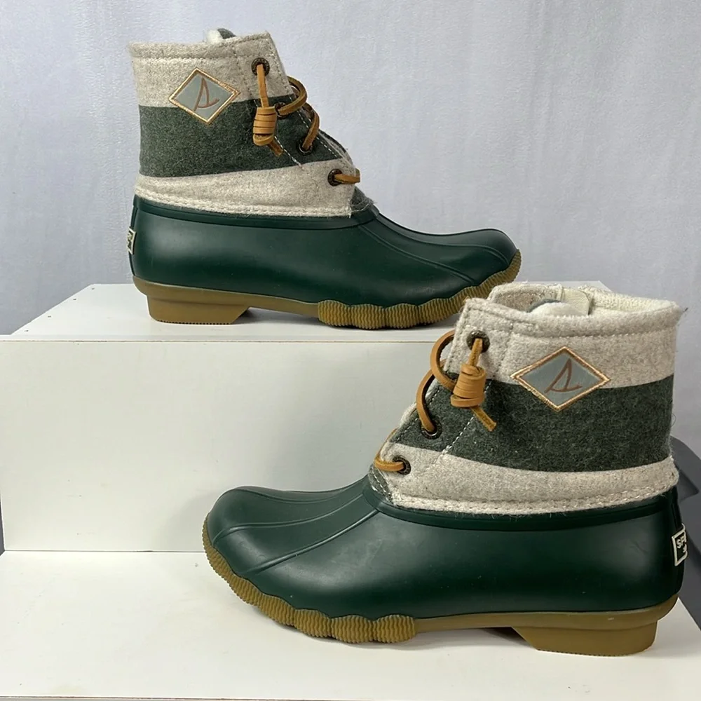 Sperry Saltwater Varsity Stripe Duck‎ Snow/Rain Boots Oat/Green.